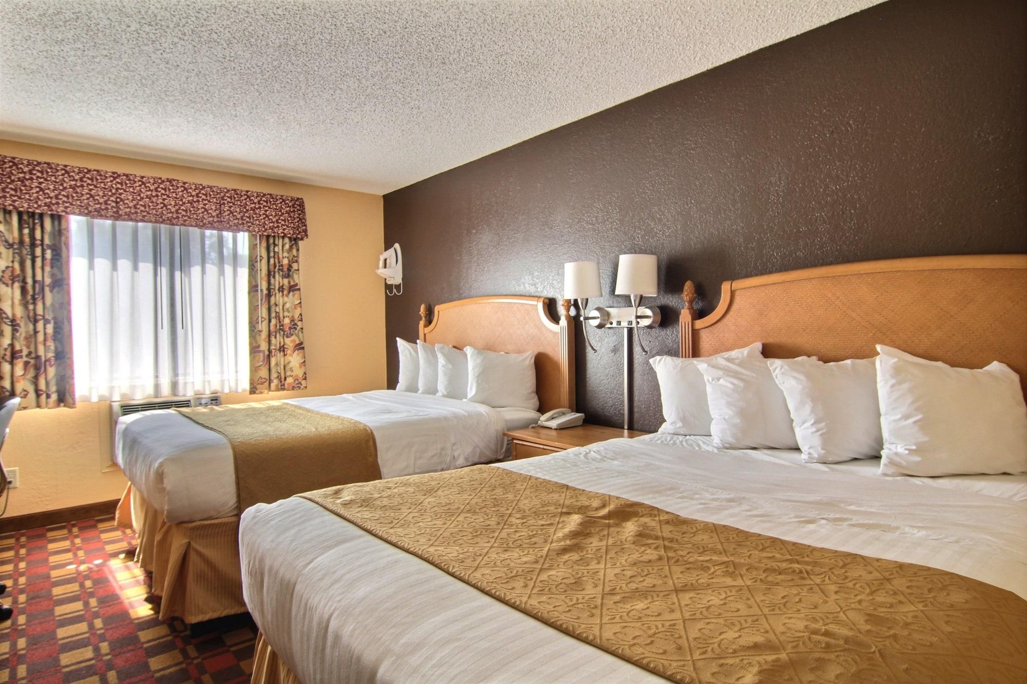 Quality Inn Hall Of Fame Canton Exteriör bild