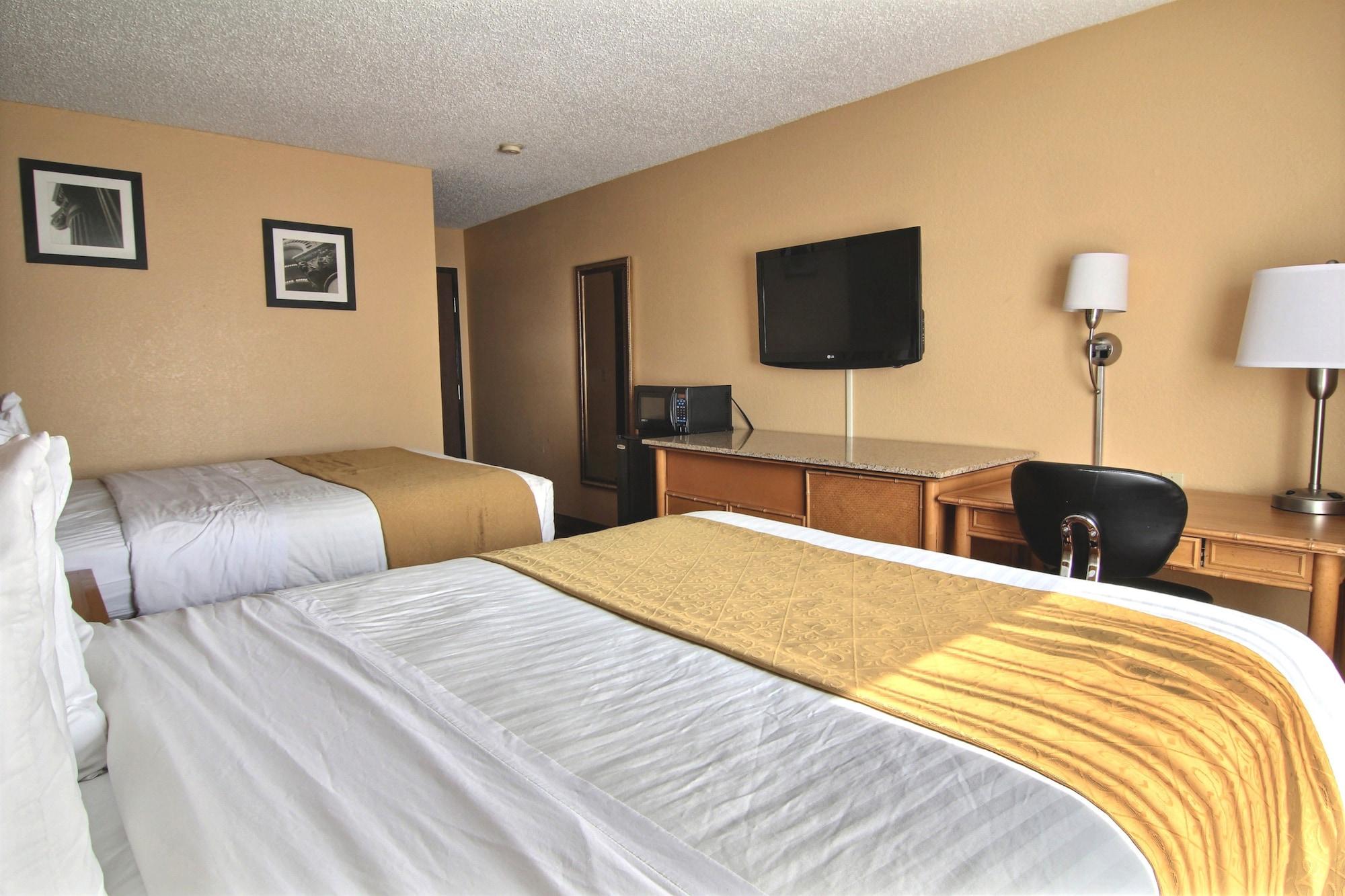 Quality Inn Hall Of Fame Canton Exteriör bild
